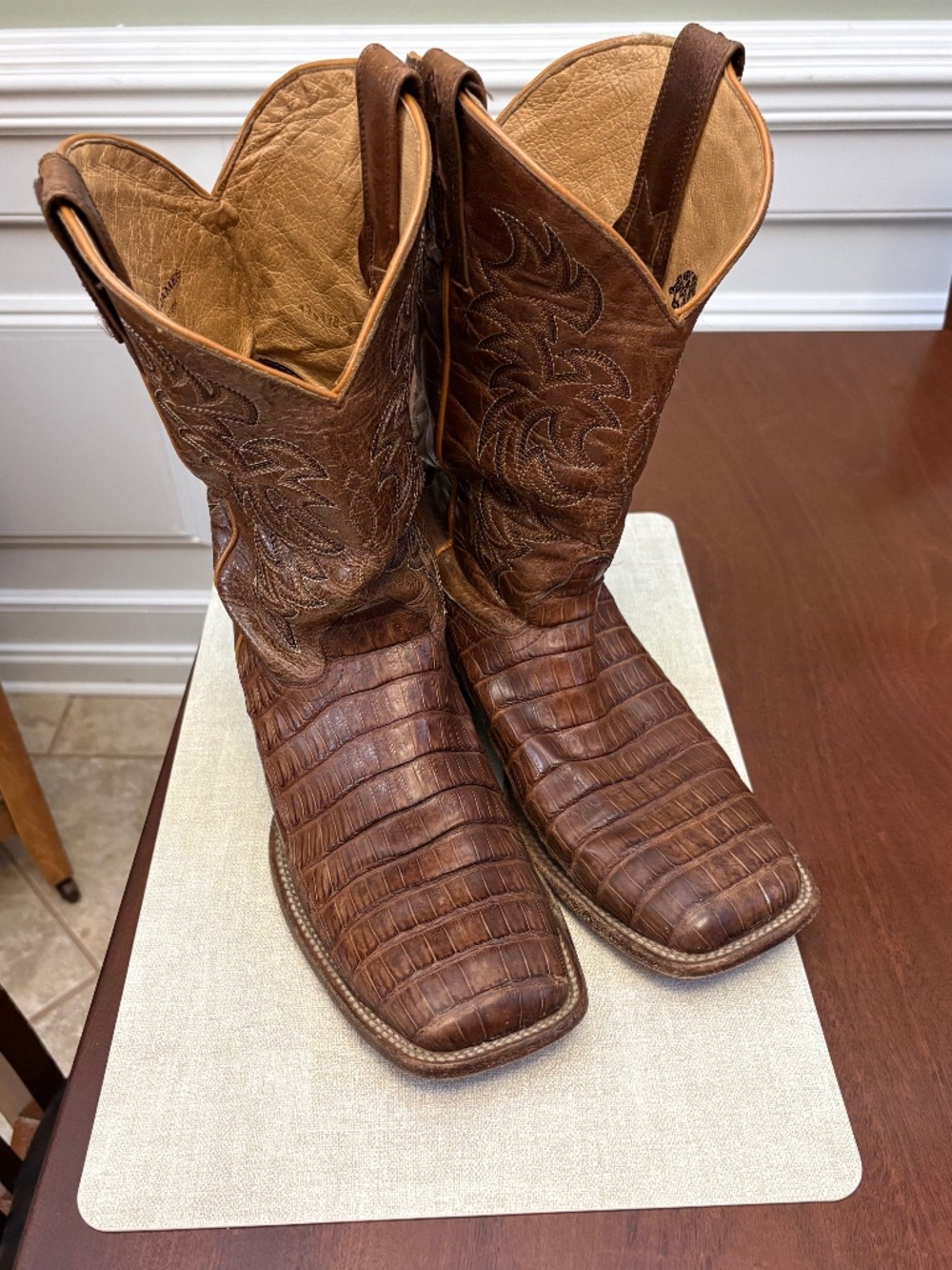Cody James Genuine Caiman Boots - Men’s US 10.5 D